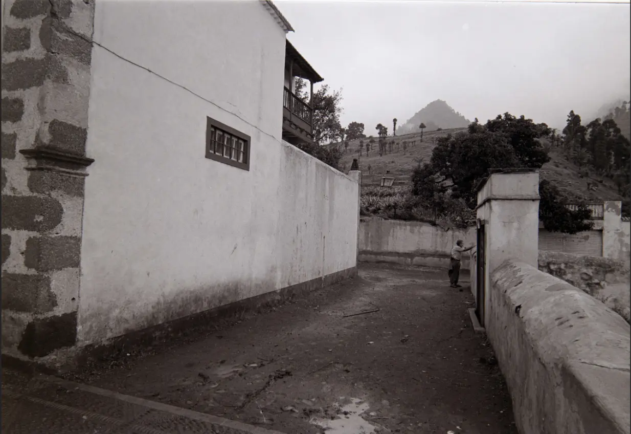 Antiguo muro del cementerio de Las Nieves